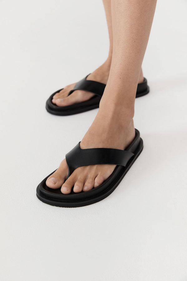 Thong Slide - Black